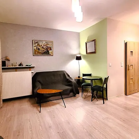 Apartment Wilanow With Free Parking