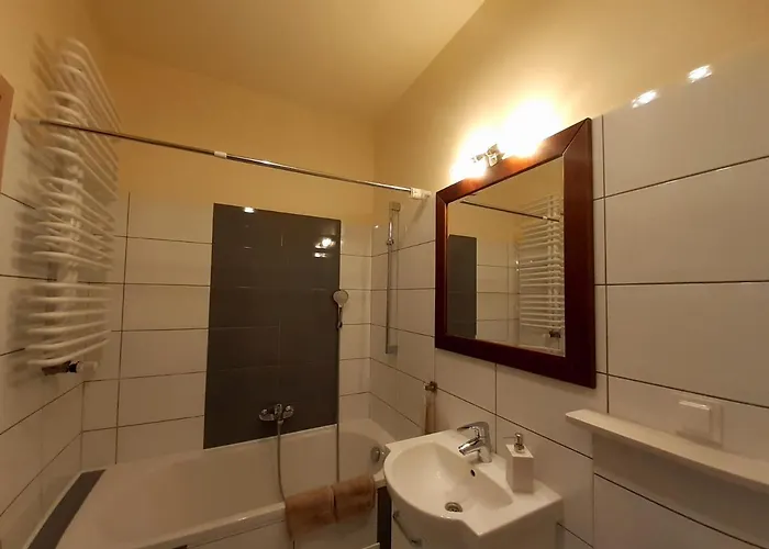 Wilanow With Free Parking Apartment Warschau