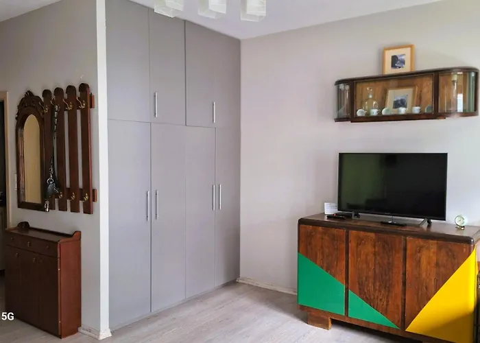 Wilanow With Free Parking Daire